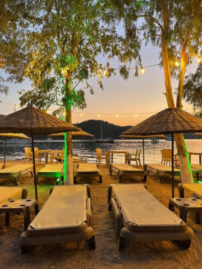 Marimare Beach & Bungalow